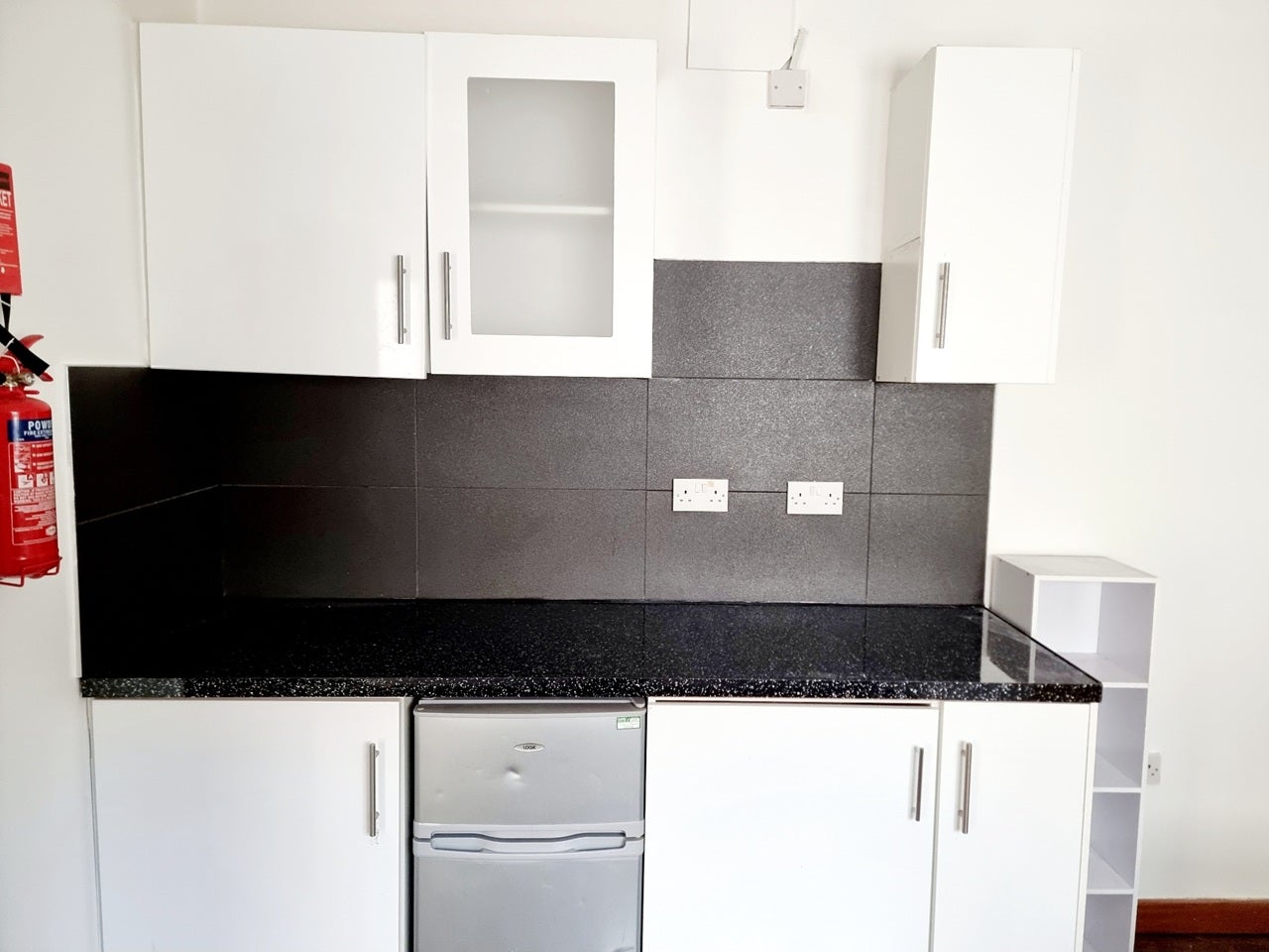 Flat Chalvey Road East in Slough