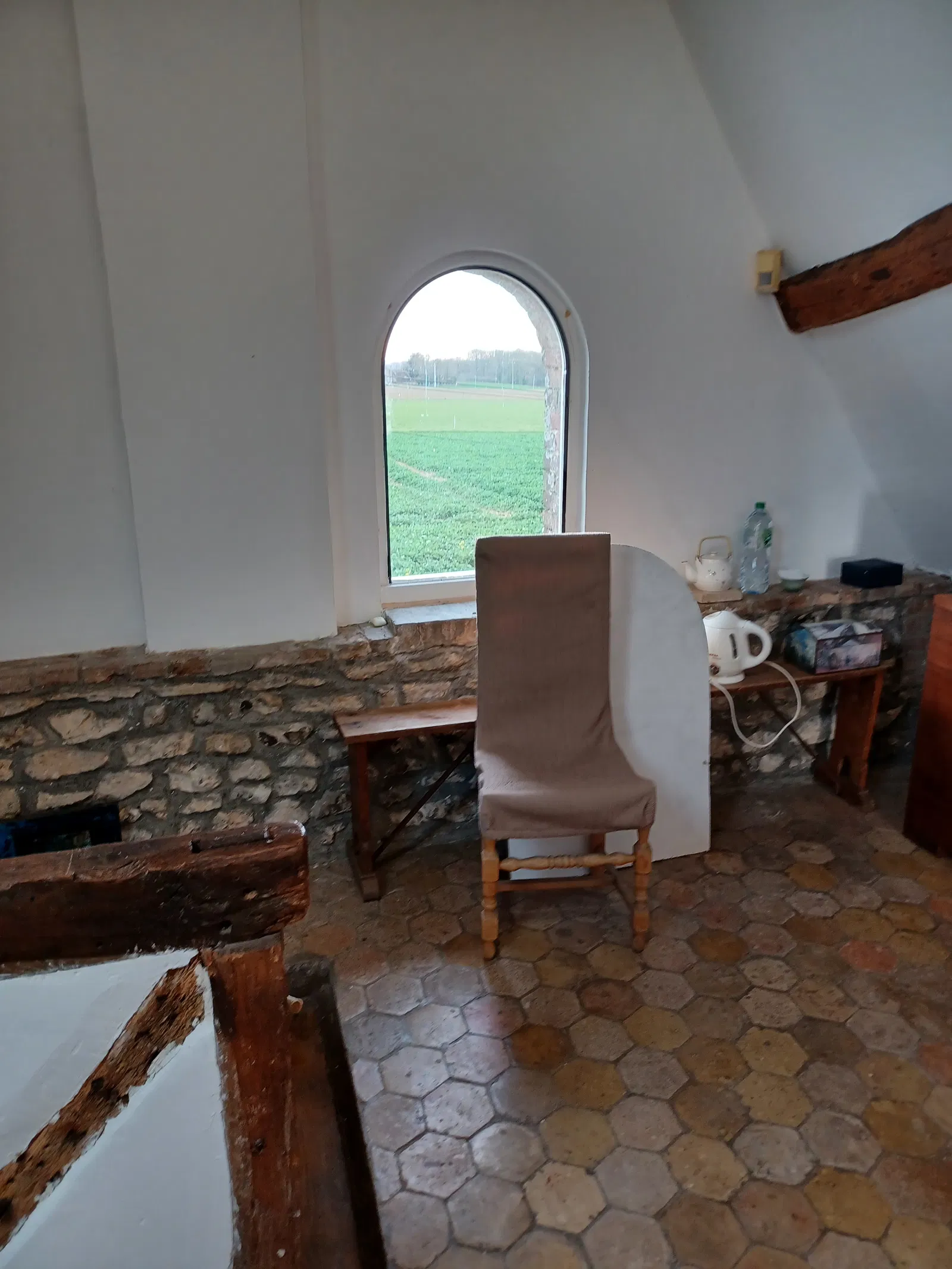 Chambre Rue de la Maladrerie à Mézières-en-Vexin