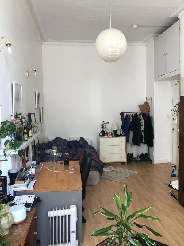 Flat Radnor Street in Glasgow