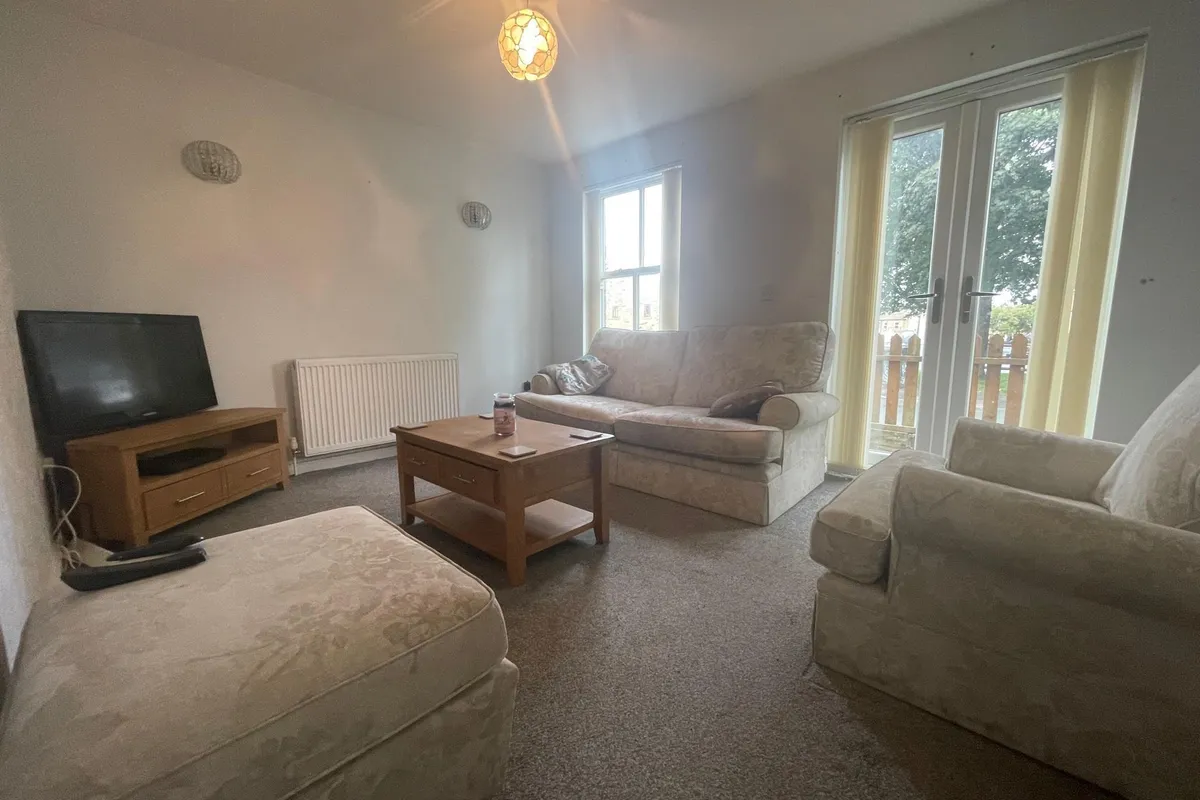 Flat Wibsey Bank in Bradford