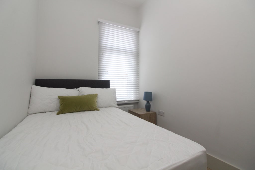 Room Tom Raine Court in Darlington