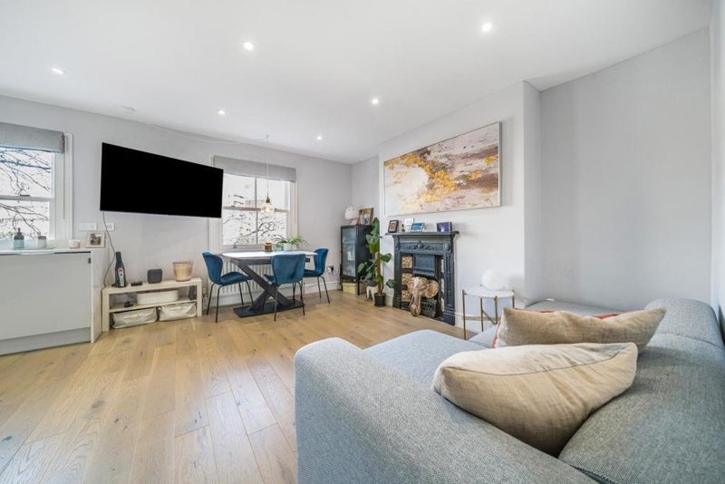 Flat Fulham Road in Greater London