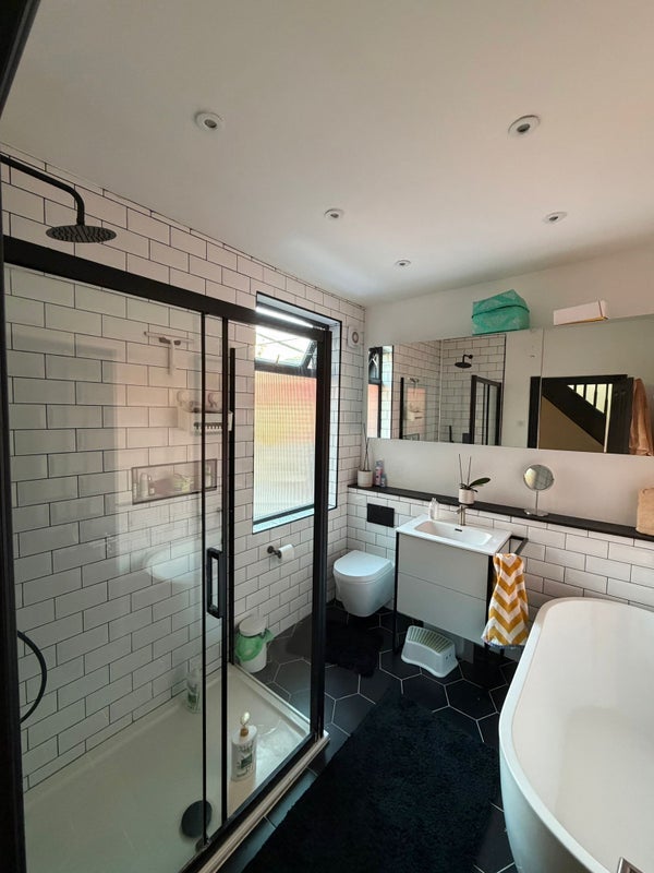 Room Blackhorse Lane in Greater London