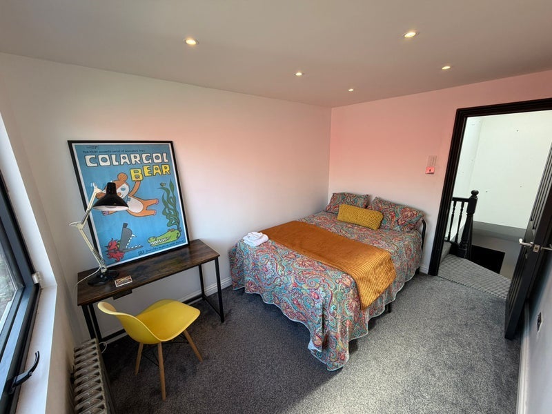 Room Blackhorse Lane in Greater London