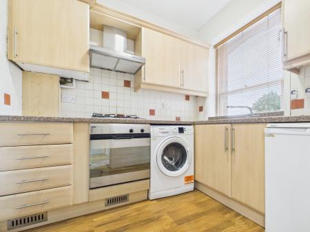 Flat Leeds Road in Harrogate