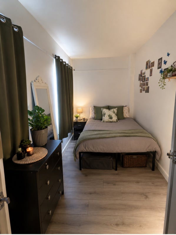 Room High Street in Greater London