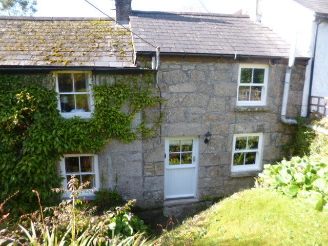 House St Austell Road in St. Blaise