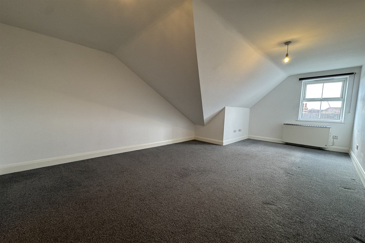 Flat Manilla Road in Southend-on-Sea