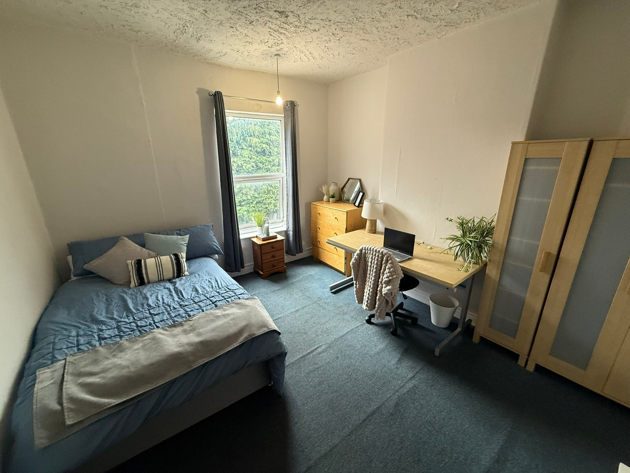 Room Lenton Boulevard in Nottingham