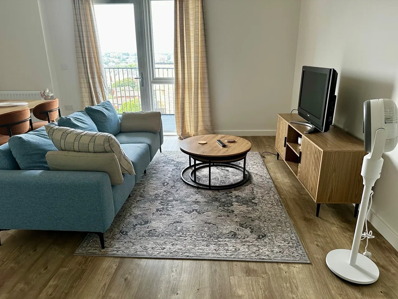Flat Broadwater Road in Greater London