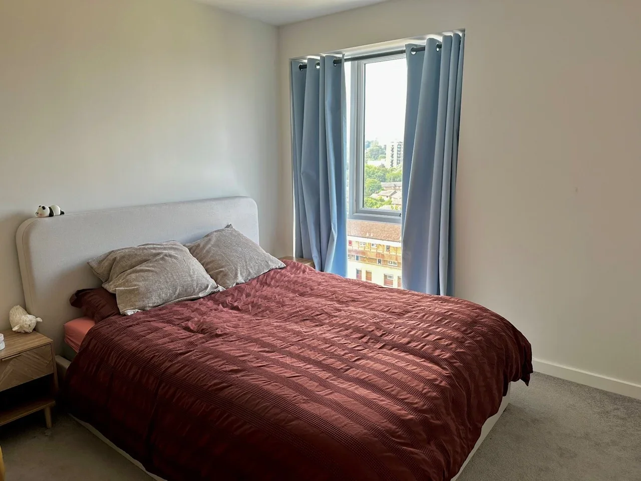 Flat Broadwater Road in Greater London