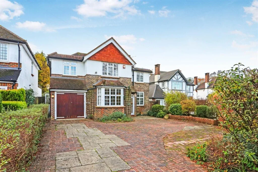 House Fiddicroft Avenue in Reigate and Banstead