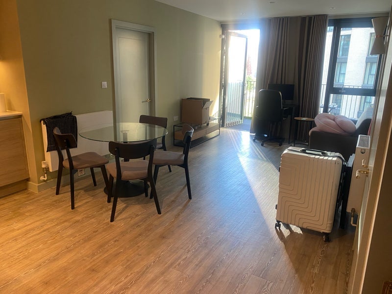 Room Olympic Way in Greater London