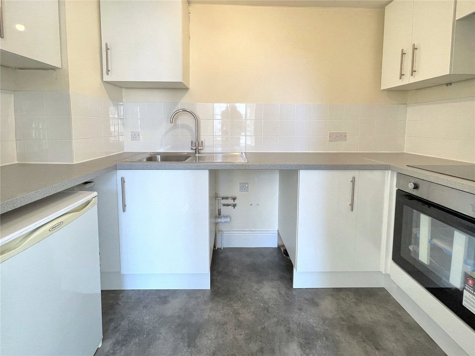 Flat Cricklade Street in Cotswold District