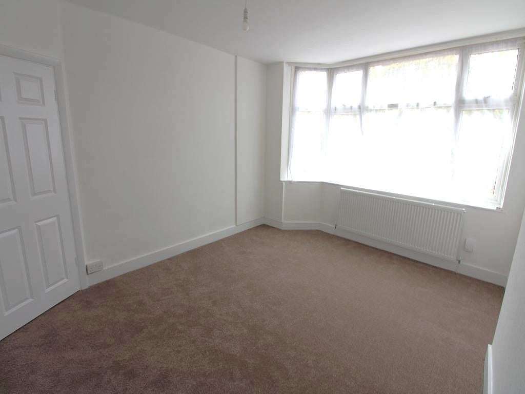 Flat Myddelton Close in Greater London