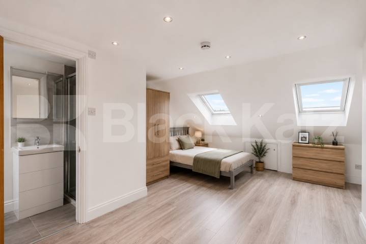 House White Lion Street in Greater London