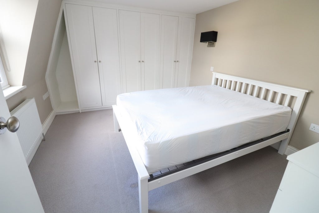 Room Globe Road in Greater London