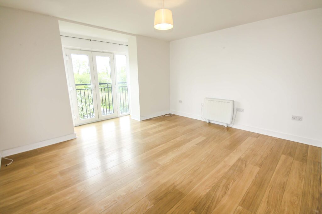 Flat Ratcliffe Court in Colchester