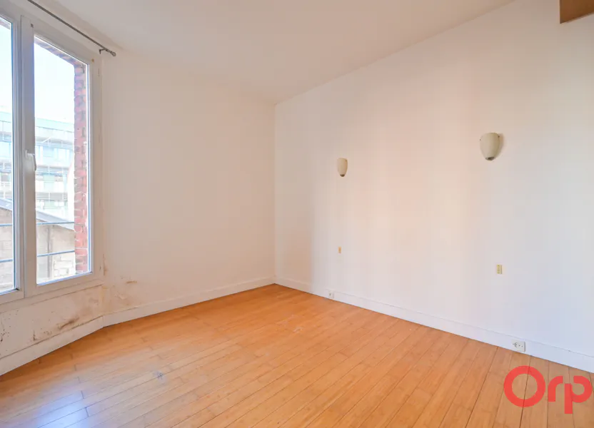 Flat Rue Henri Barbusse in Clichy