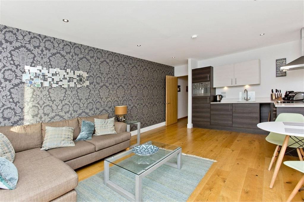 Flat Melvin Walk in City of Edinburgh