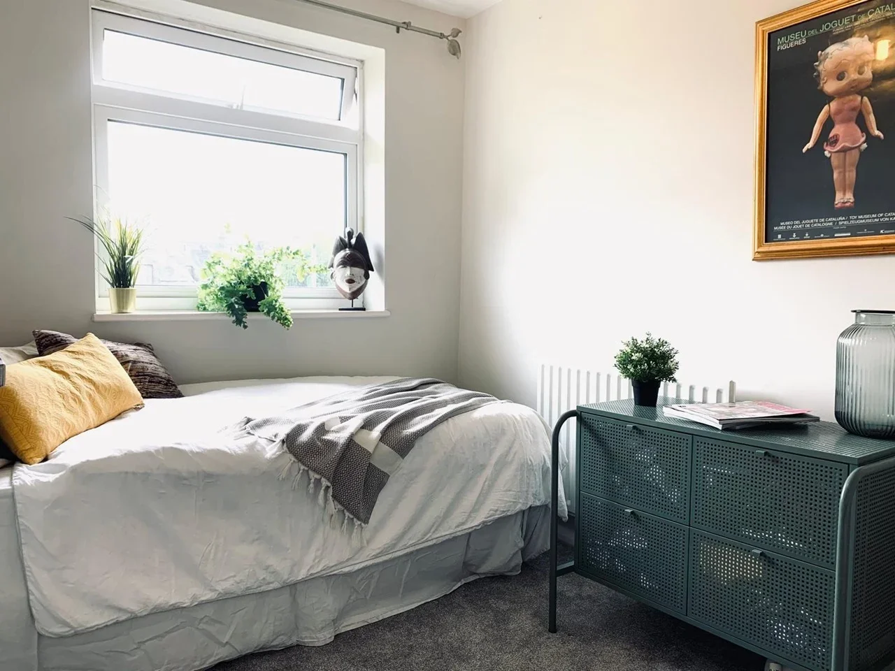 Room Railway Place in East Hertfordshire
