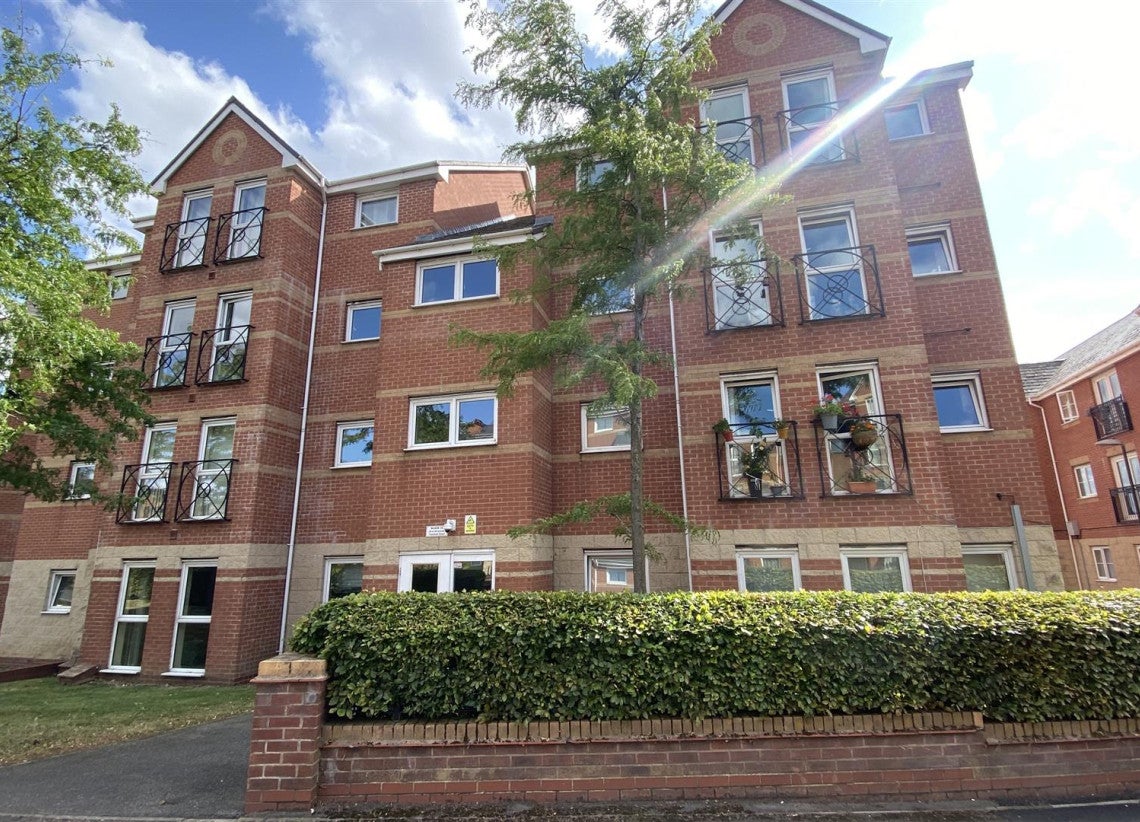 Flat Thackhall Street in Coventry