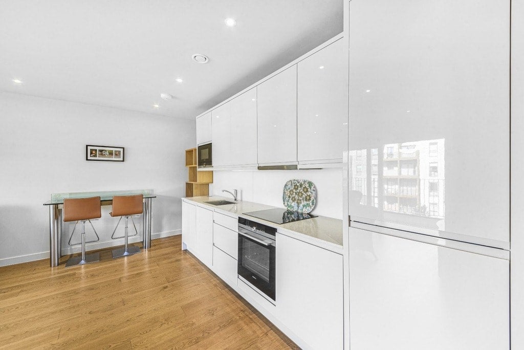 Flat Felar Walk in Greater London