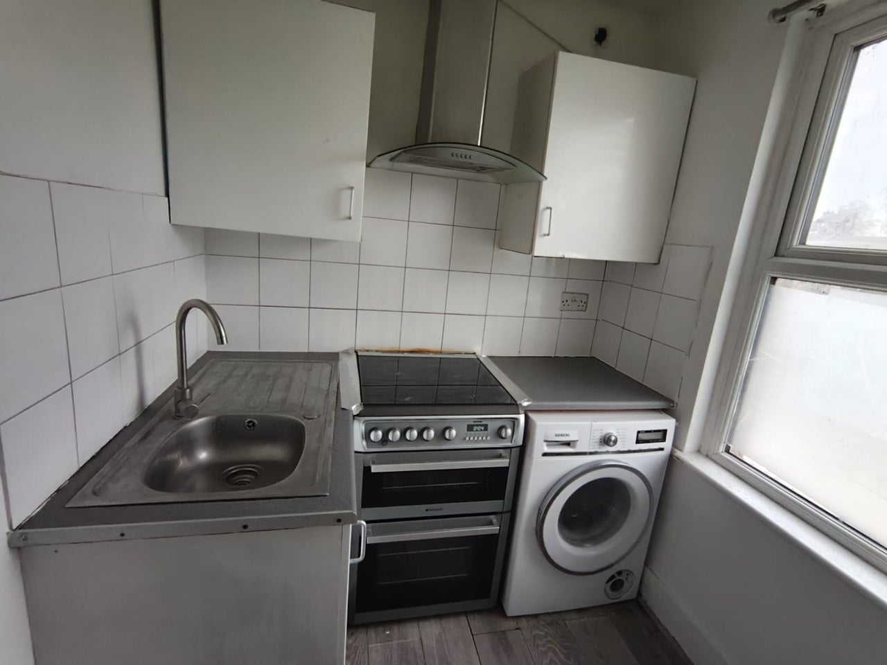 Flat Tavistock Avenue in Greater London