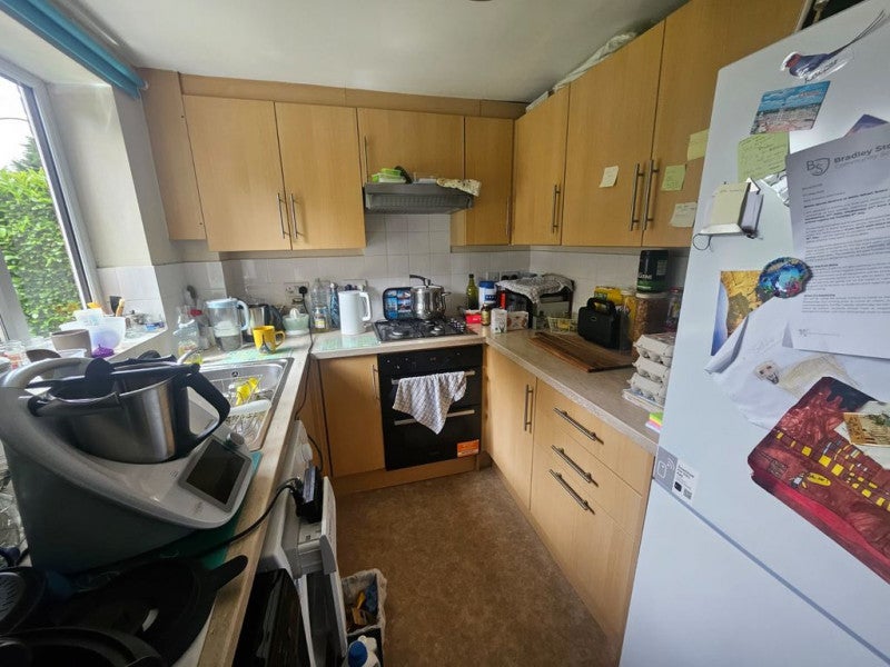 House Oaktree Crescent in Bristol