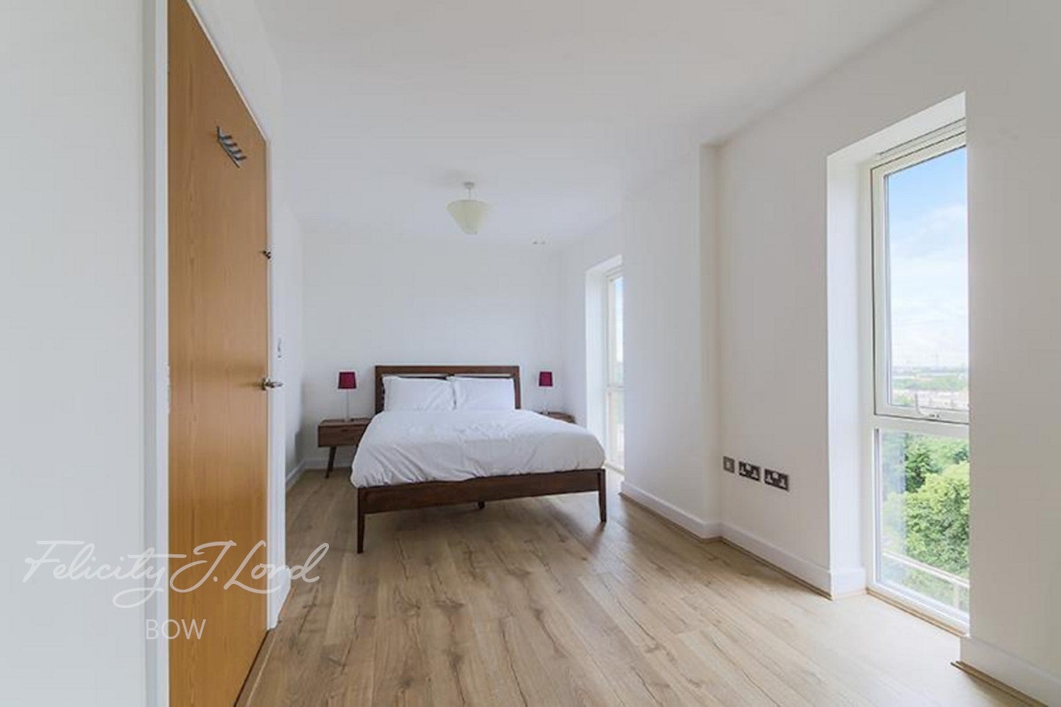 Flat St Clements Avenue in Greater London