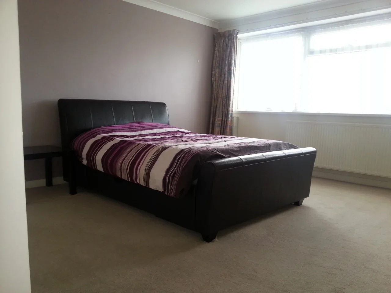 Flat Travellers Way in Greater London