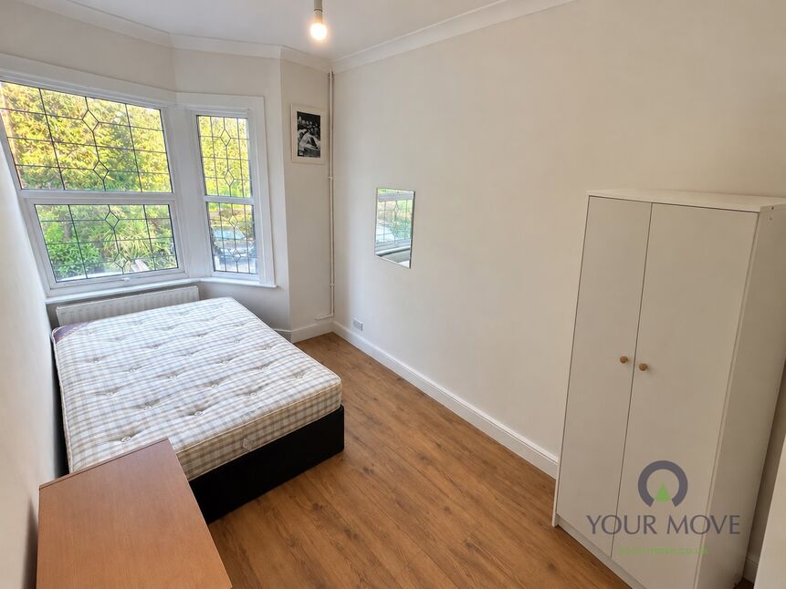 Flat Childeric Road in Greater London