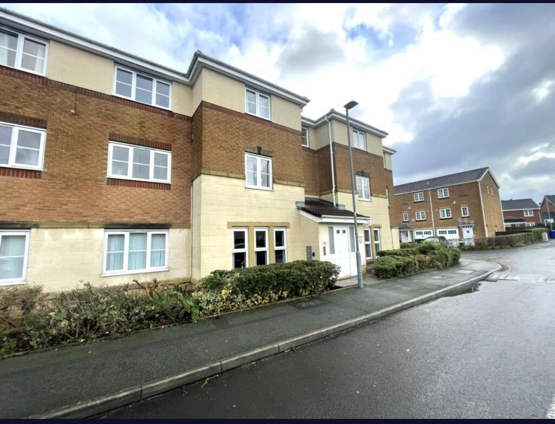 Flat Cravenwood in Tameside