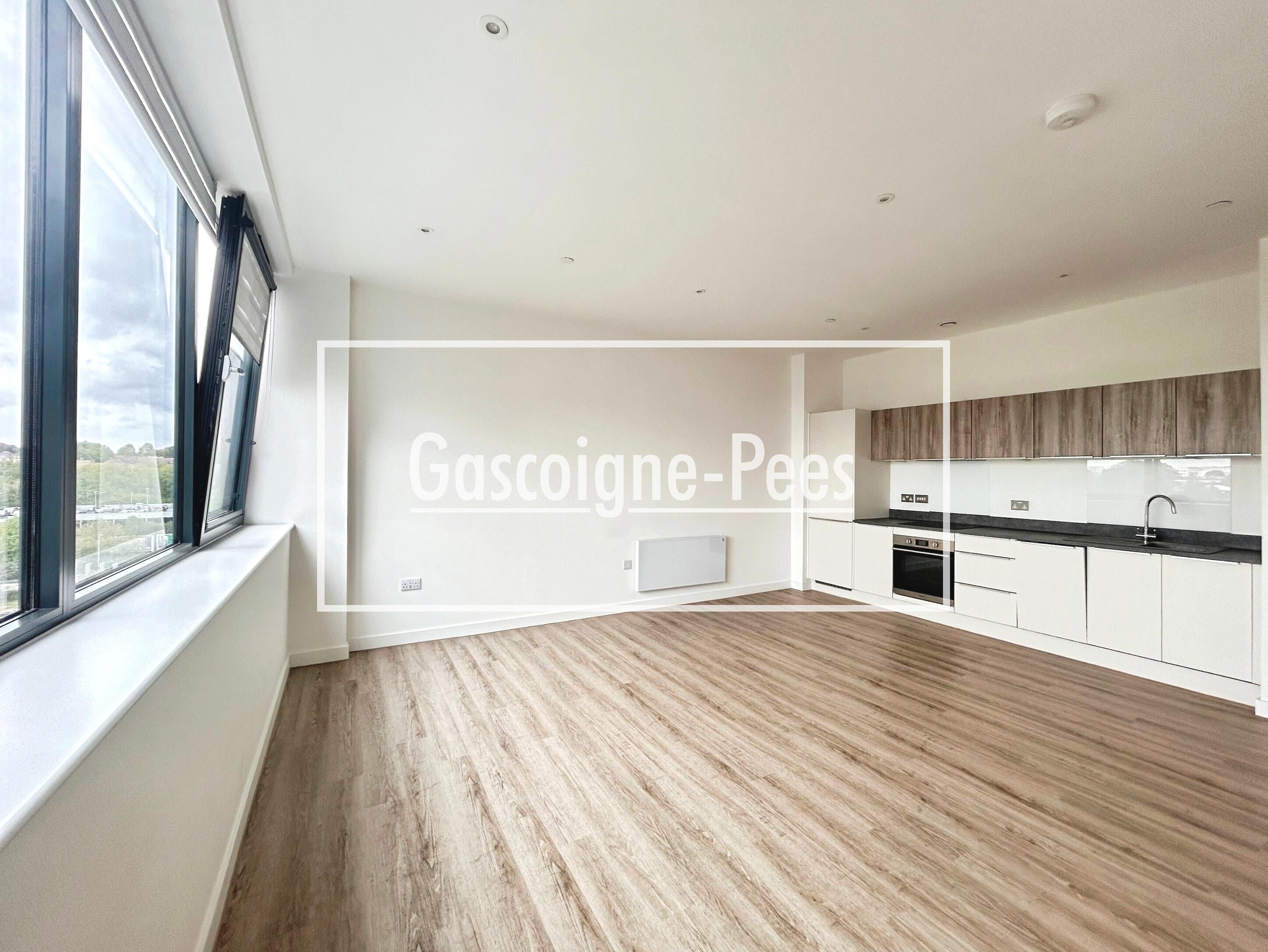 Flat Chapel Hill in Basingstoke and Deane
