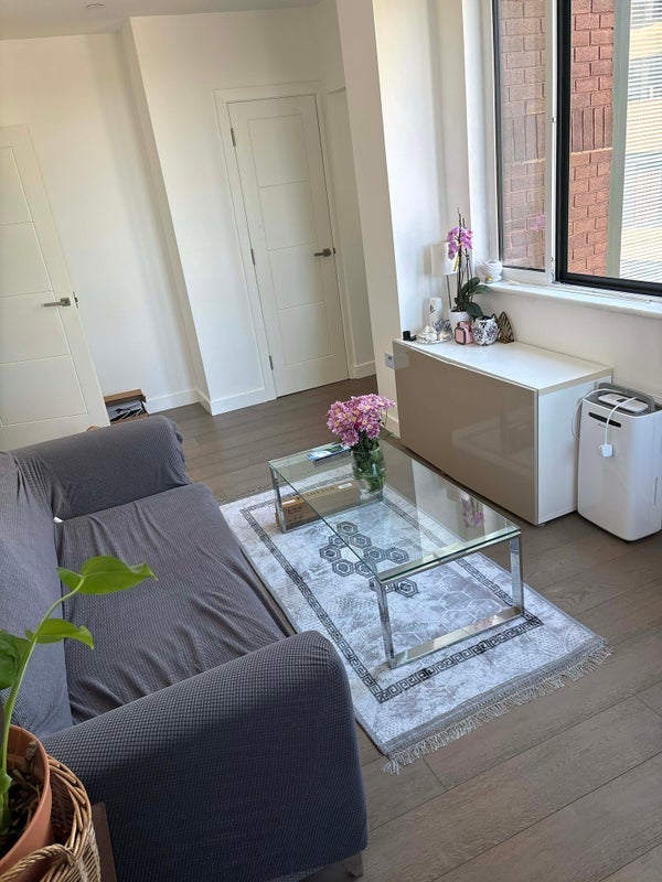Room High Street in Greater London