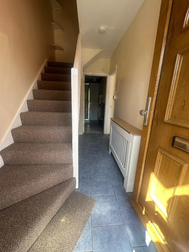 House Porters Avenue in Greater London