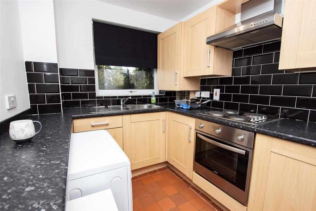 Flat Seymour Close in Birmingham