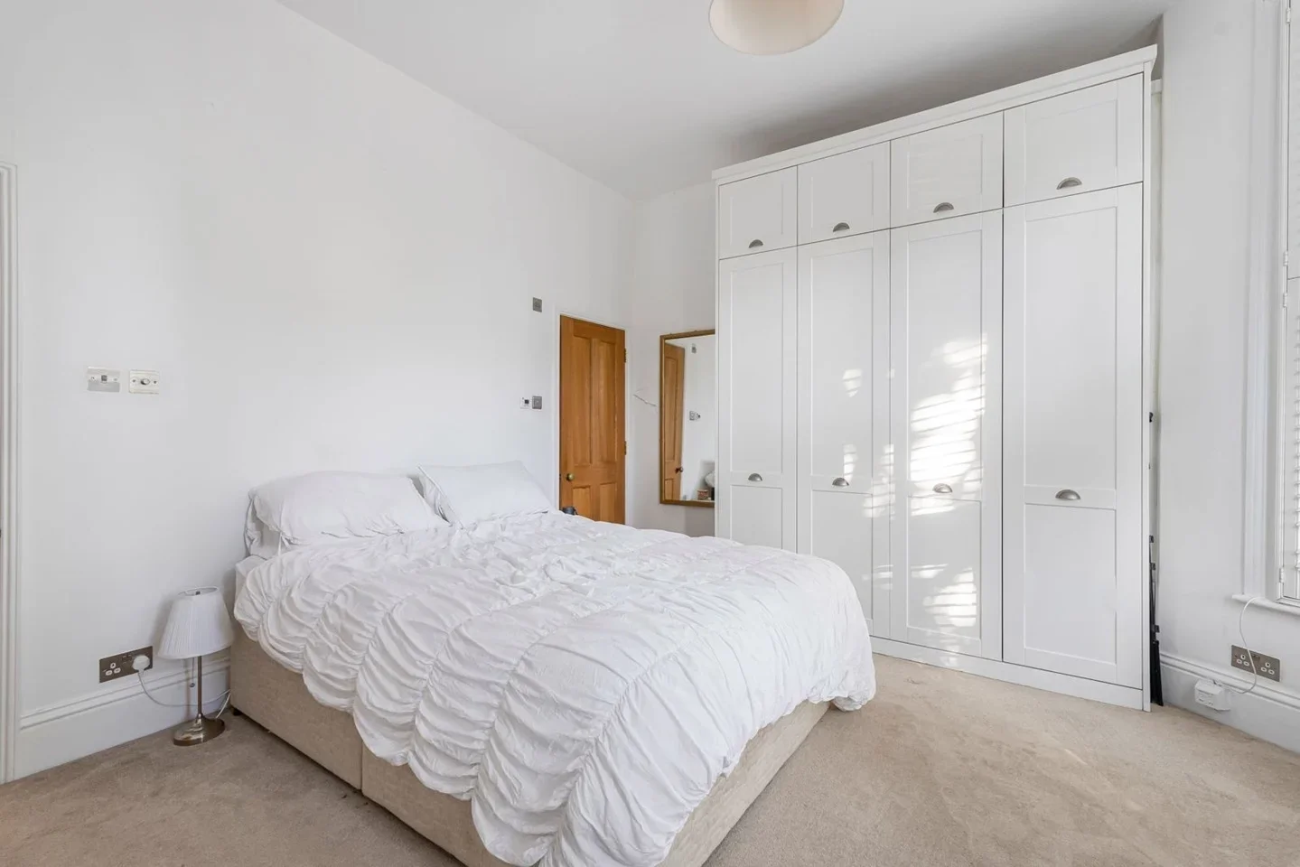 Flat Uxbridge Road in Greater London