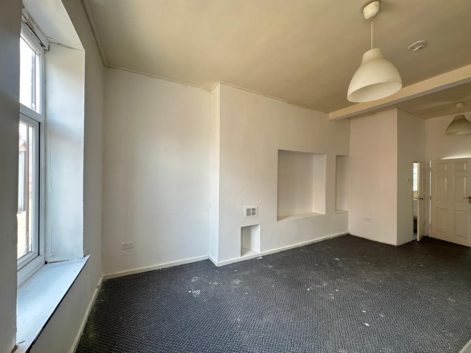 Flat Union Street in Royton