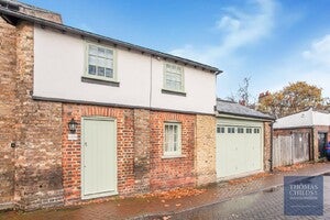 House Hertingfordbury Road in East Hertfordshire