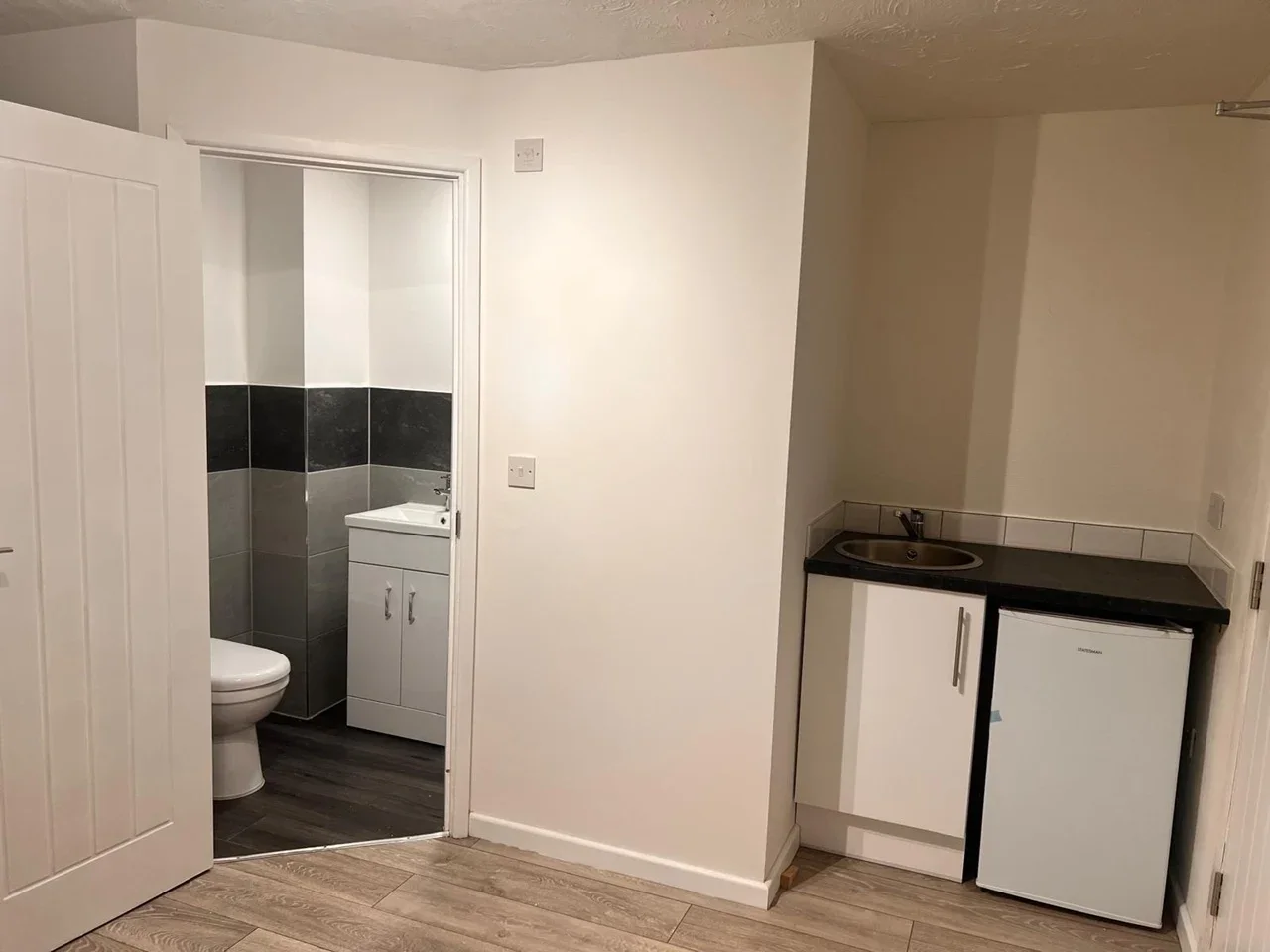 Room Helpeston in Basildon