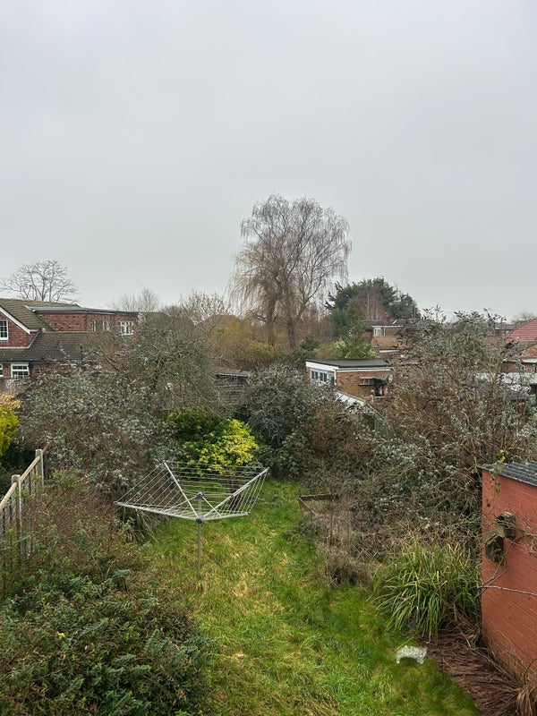 Room Farm Road in Maidenhead