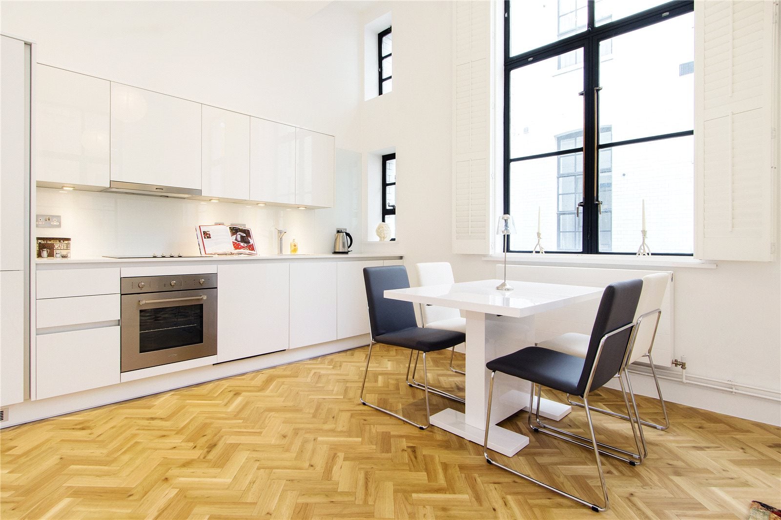 Flat Arts Lane in Greater London