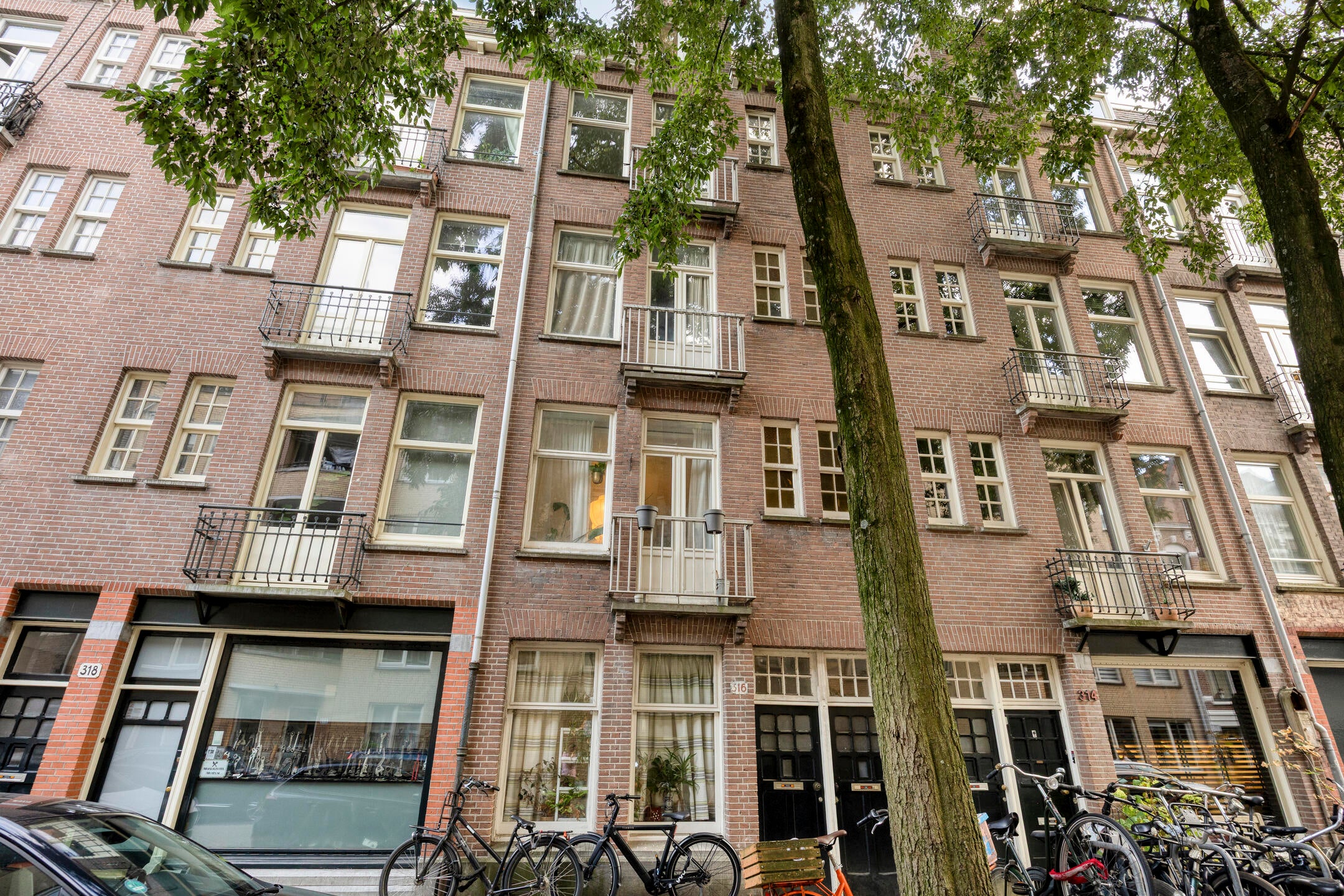 Appartement Van Ostadestraat in Amsterdam