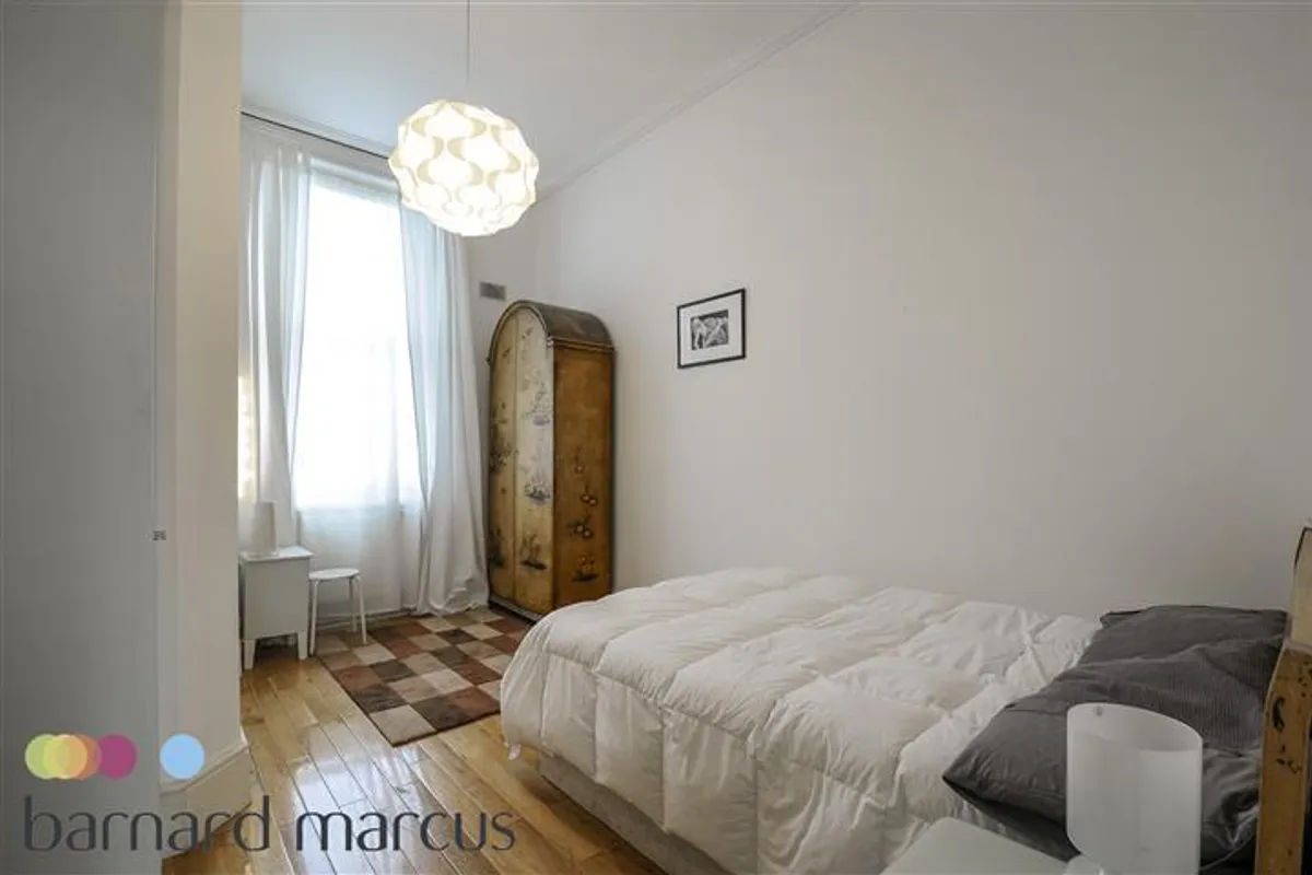 Flat Finborough Road in Greater London