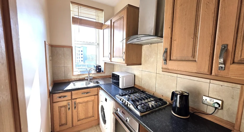 Flat Holburn Street in Aberdeen City