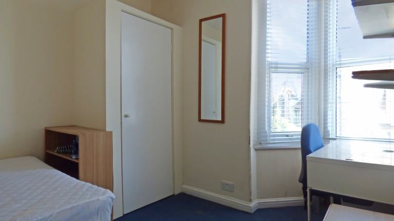 Room Cowley Road in Oxford