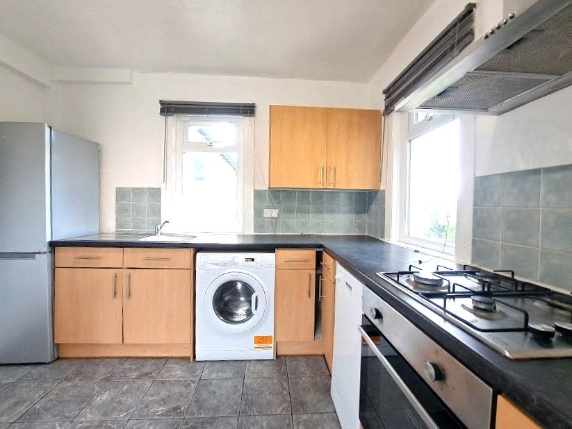 Flat Cedar Grove in Greater London