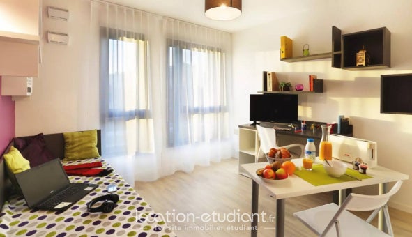 Flat Boulevard Gambetta in Roubaix