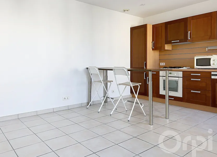 Flat Rue Chevreul in Maisons-Alfort
